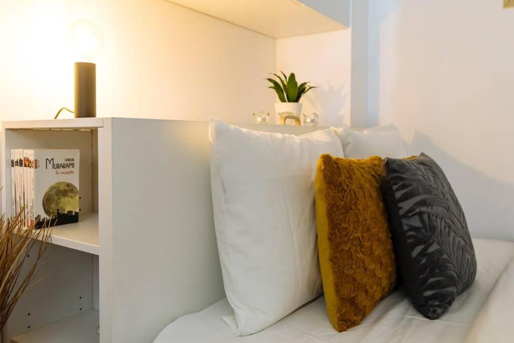 Studio With Private Terrace Next To Cismigiu Bukurešť Exteriér fotografie